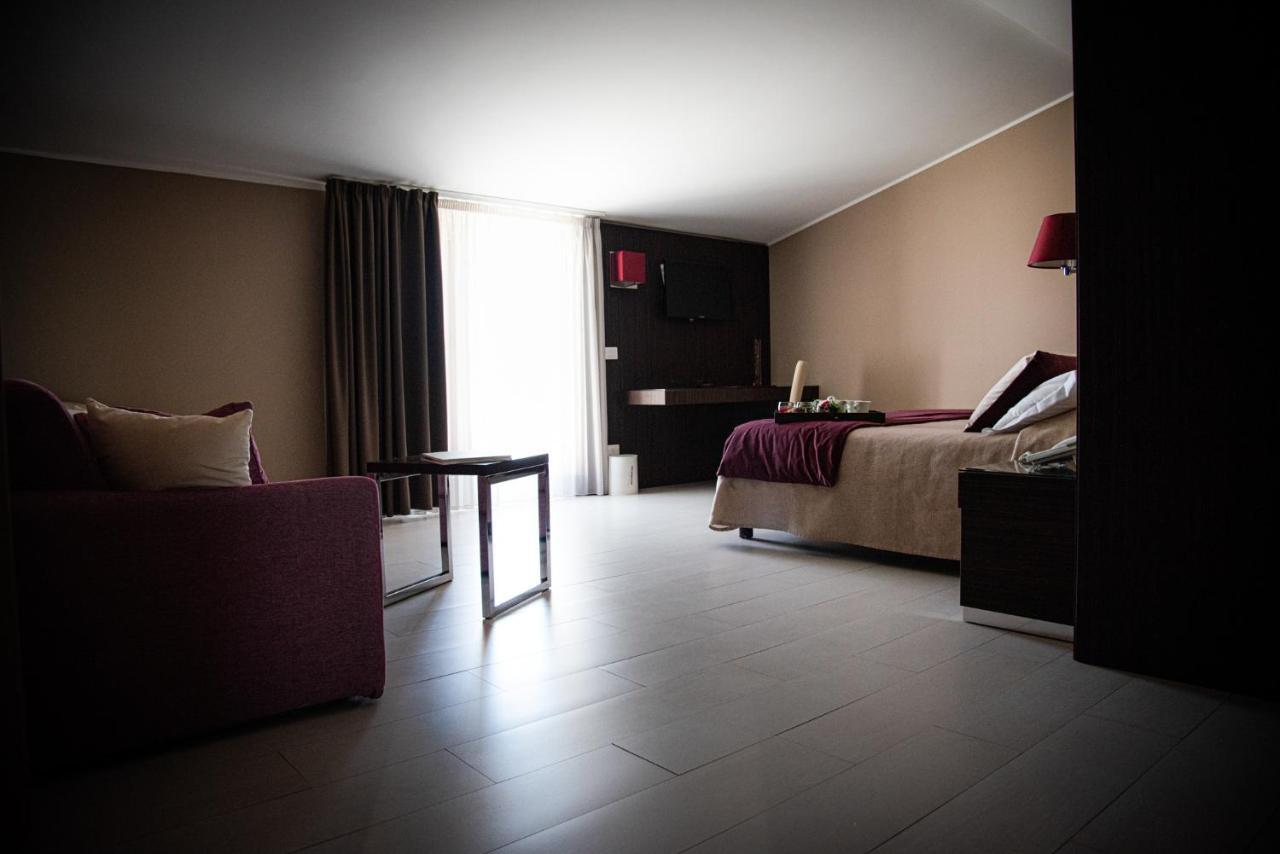 Hotel Ansharius - Adults Only Роккаразо Екстер'єр фото